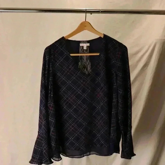 LC Lauren Conrad patterned blouse with lace back size L women flared ruffle cuff - Picture 3 of 11